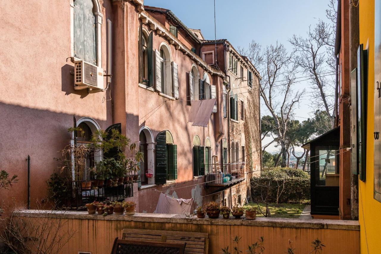 Biennale 1585 Alfa Apartman Velence Kültér fotó