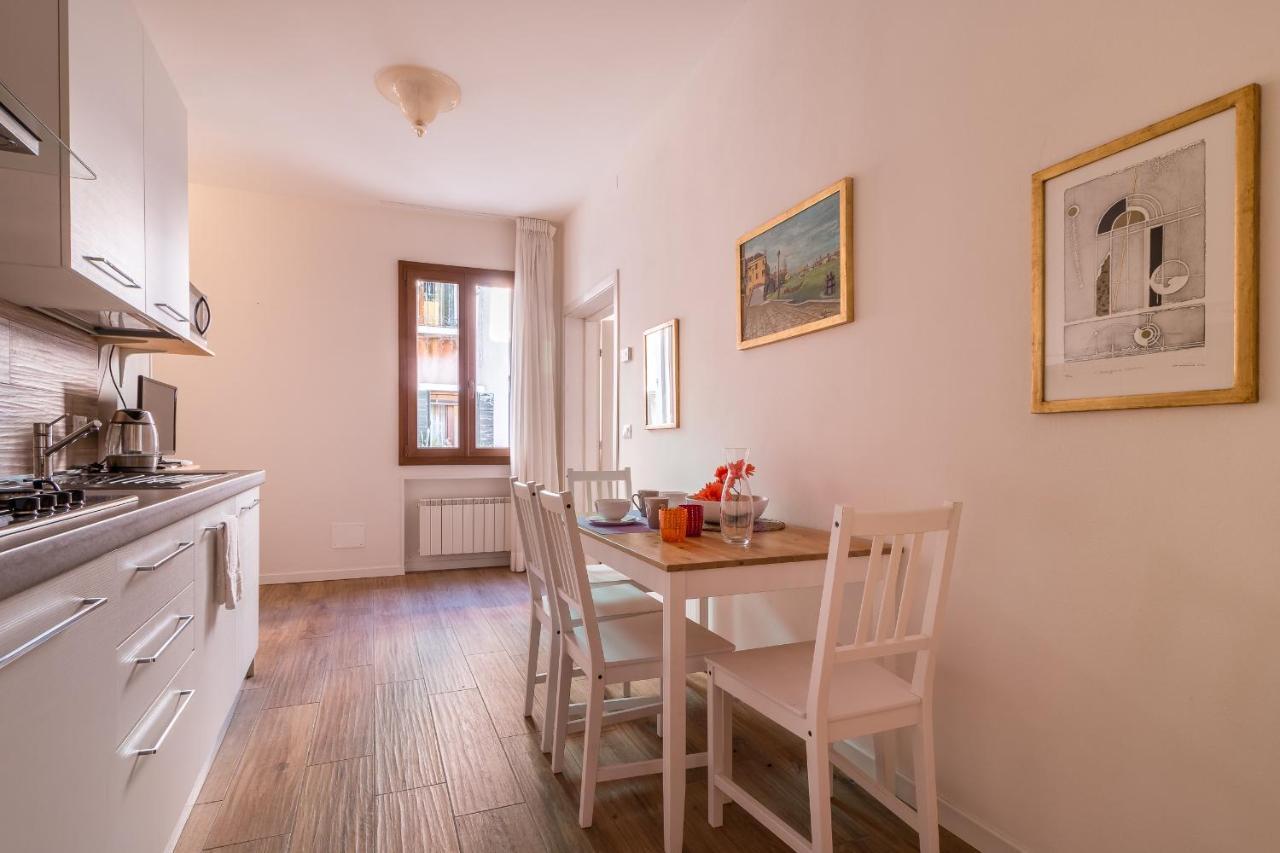 Biennale 1585 Alfa Apartman Velence Kültér fotó
