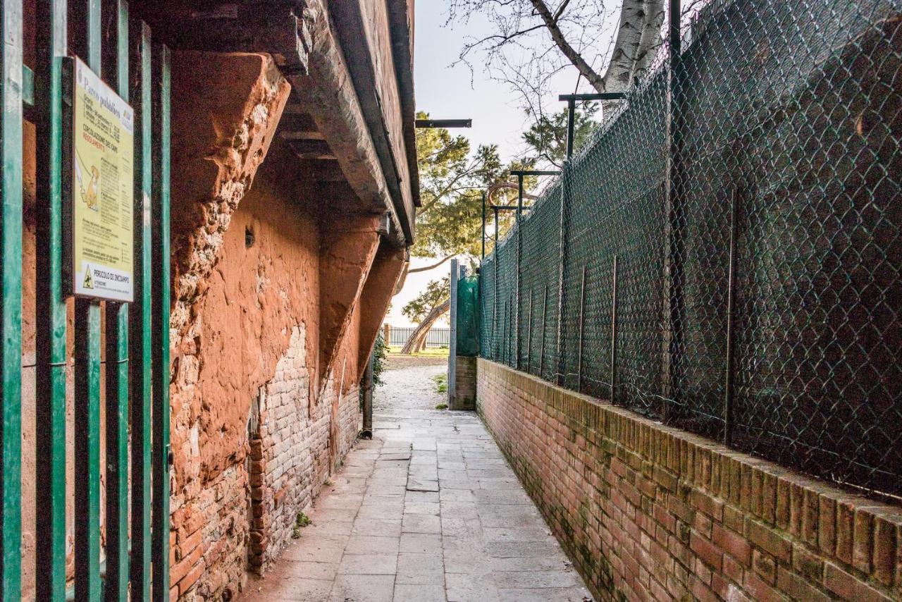 Biennale 1585 Alfa Apartman Velence Kültér fotó